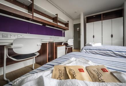 Standard Large Twin Room with Shared Bathroom